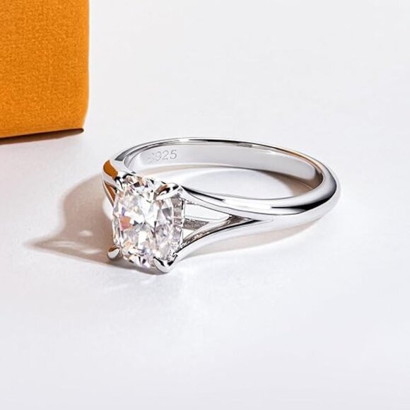 2cttw Cushion Cut Moissanite D Color VVS1 Clarity Silver Wedding Ring - Picture 4 of 6